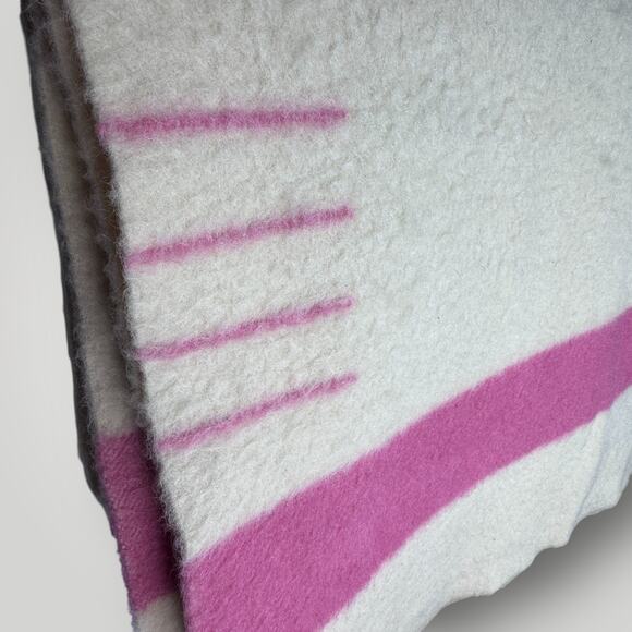 Vintage Hudson Bay 4 Point Blanket 1950s Rare Pink Fluffy Wool 72”x88” Double - Picture 5 of 6